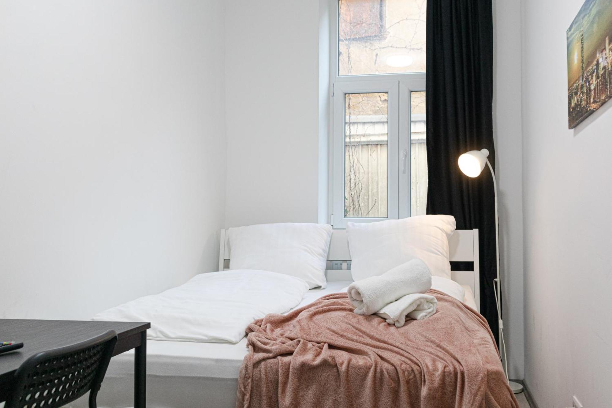 Affordable 5-br Shared / Enkplatz U3 Getaway Vienne