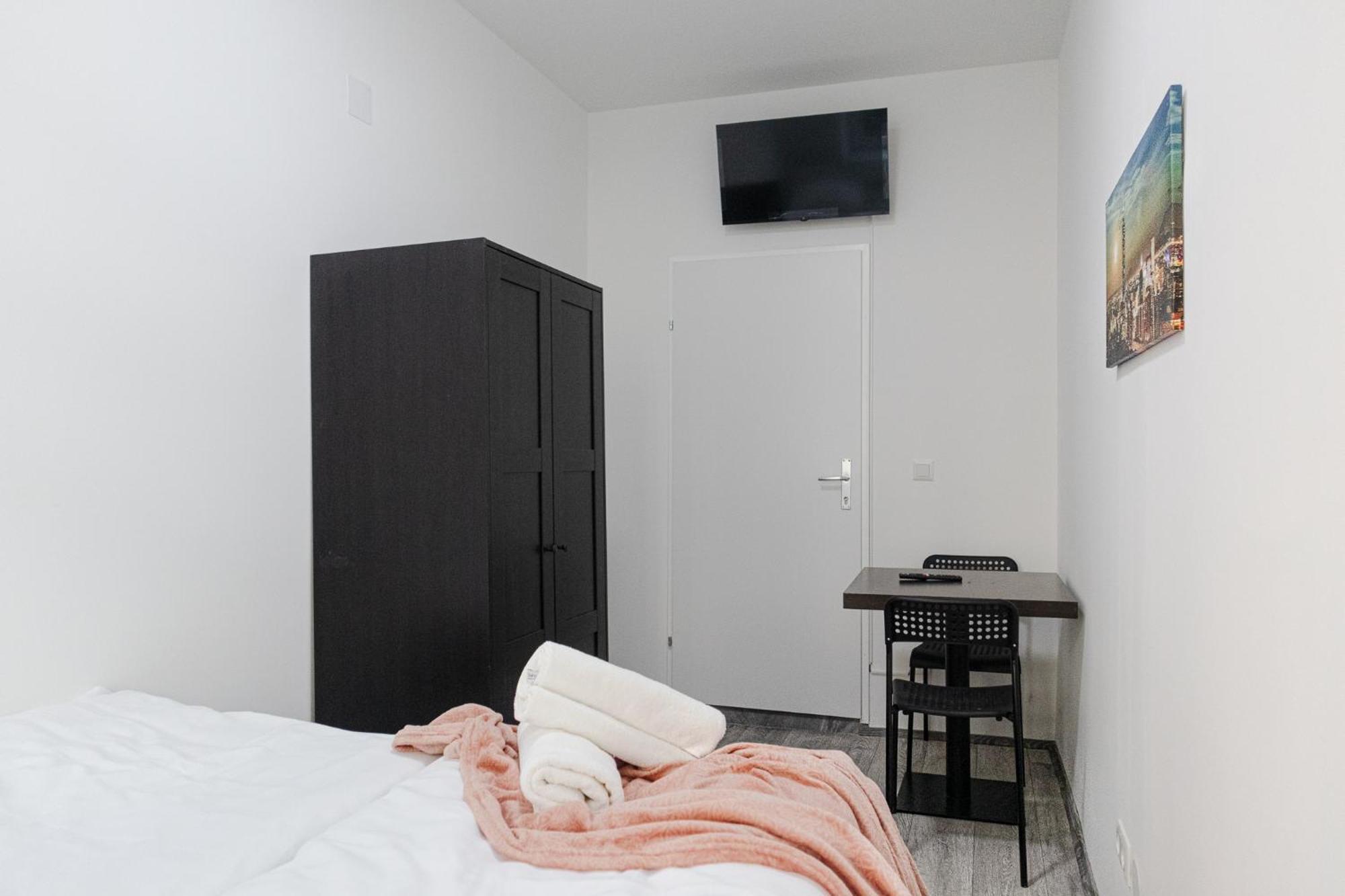 Affordable 5-br Shared / Enkplatz U3 Getaway Vienne